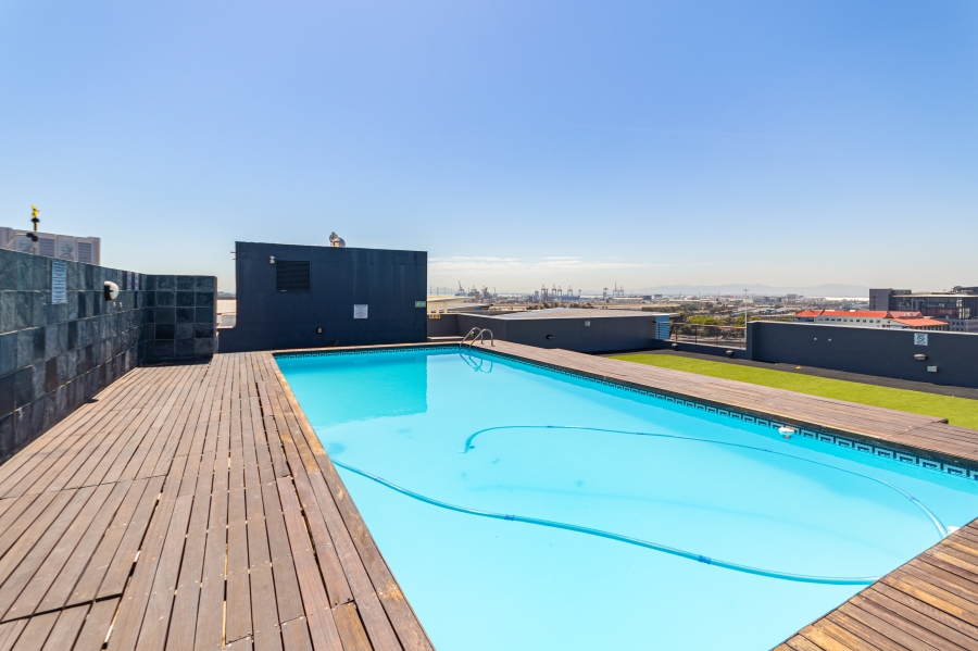 2 Bedroom Property for Sale in Zonnebloem Western Cape